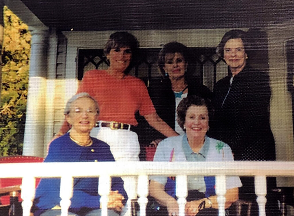 FF 23_Porch Sitters Story_Porch Sitters Photo_In Story